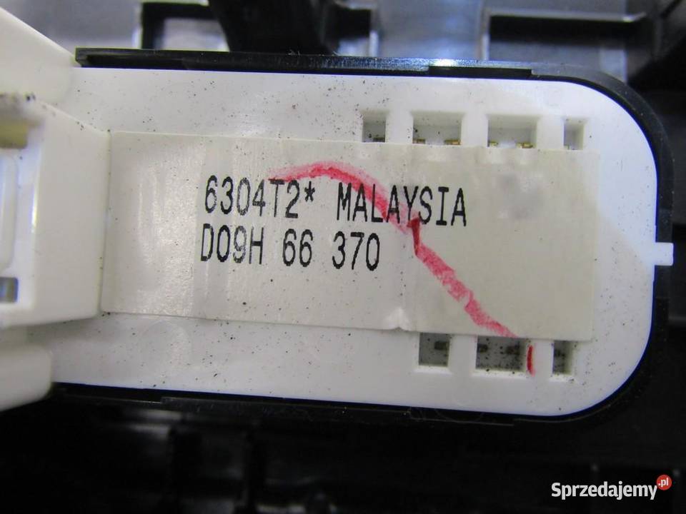 PANEL PRZEŁĄCZNIK SZYB LEWY TYŁ TYLNY MAZDA CX3