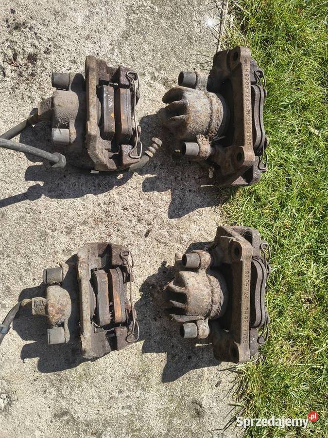 zacisk hamulcowy przód tył Volvo Rok produkcji 2006 Błonie sprzedam