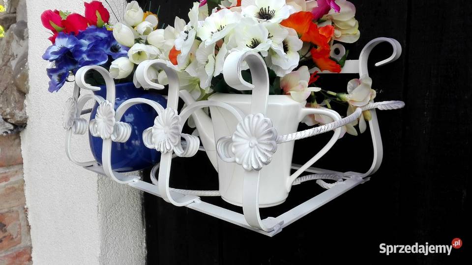 Kwietnik kwiaty doniczki donice skrzynki Kolbuszowa