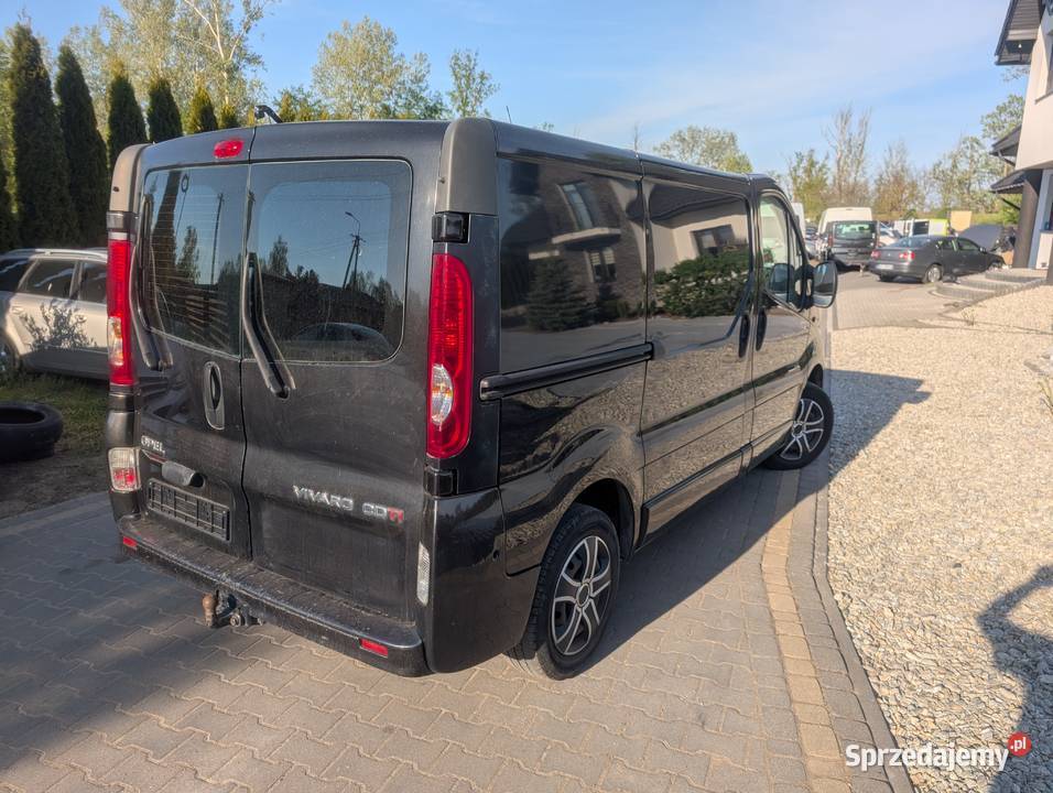 Opel Vivaro 20 CDTI Long 2012 198 000 Bogate Góra Kalwaria sprzedam