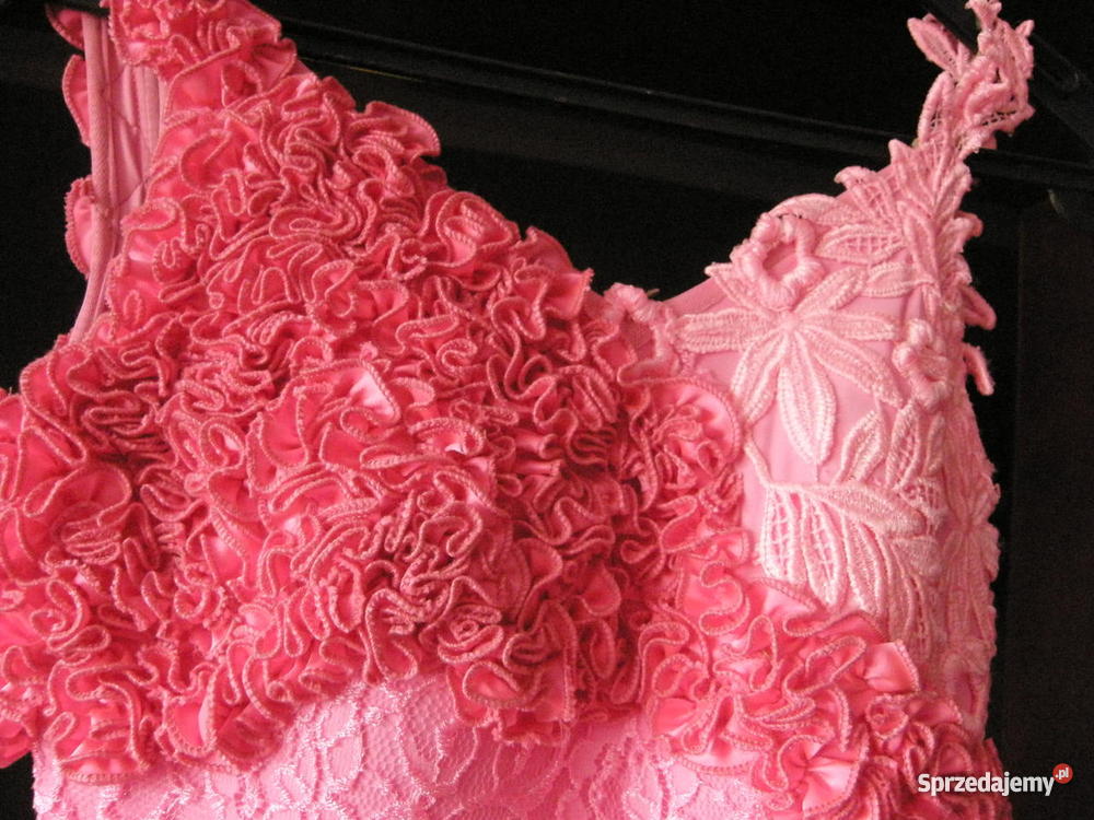 Suknia do standardu klasa E D C