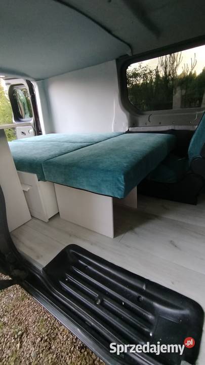 CamperKamper zabudowa kempingowaturystyczna busa Rok produkcji 2025