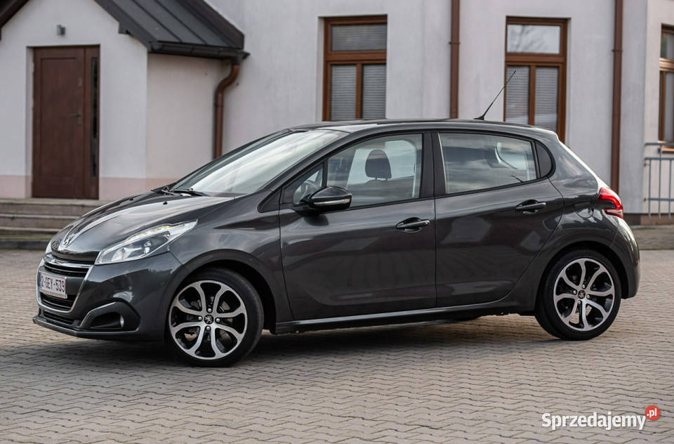 Peugeot 208 16HDI 100 Serwisowany Zadbany Super Rok produkcji 2016 208 Zwoleń