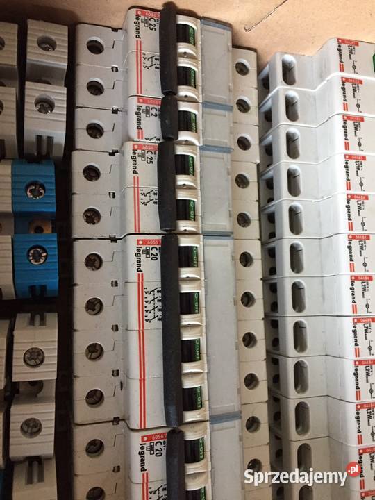 Bezpieczniki wyłączniki Legrand Wągrowiec