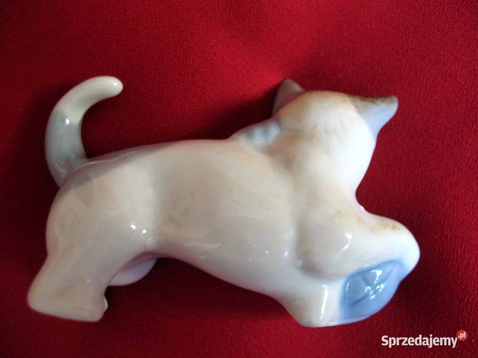 Kot kotek z piłką figurka stara porcelana 4 x 6 Siedlce