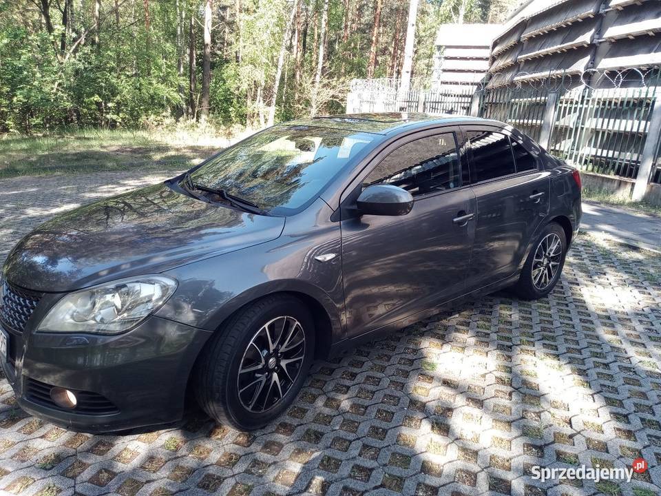 Suzuki Kizashi 24 VVT 178 4x4 Automat LPG STAG napęd 4x4 Chrzanów sprzedam