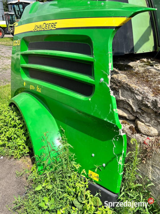 John Deere 8200 Pokrywa boczna lewa AXE78400 Jastrzębniki sprzedam