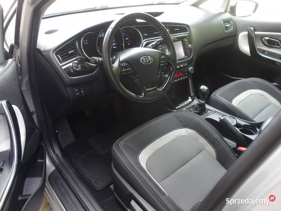 Kia Ceed 16D Panorama Ledy Navi Klimatronik Częstochowa sprzedam