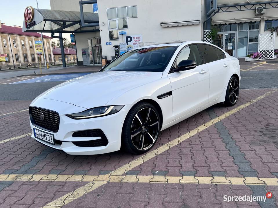 Jaguar XE II 20d Full Virtual Led Meridian Rok produkcji 2020 Rzeszów