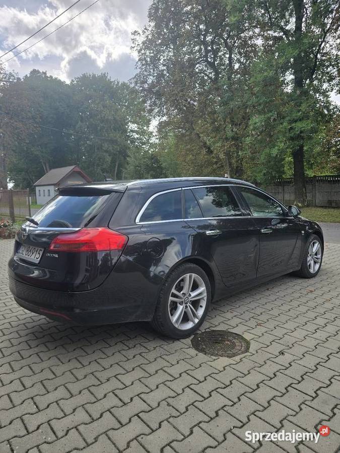 Opel Insignia 20 160 2011r Bogate Wyposażenie nieuszkodzony Dębice
