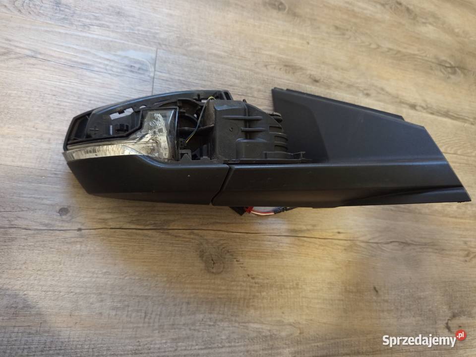 Lusterko prawe polo 6 17 roku orginal Rzeszów