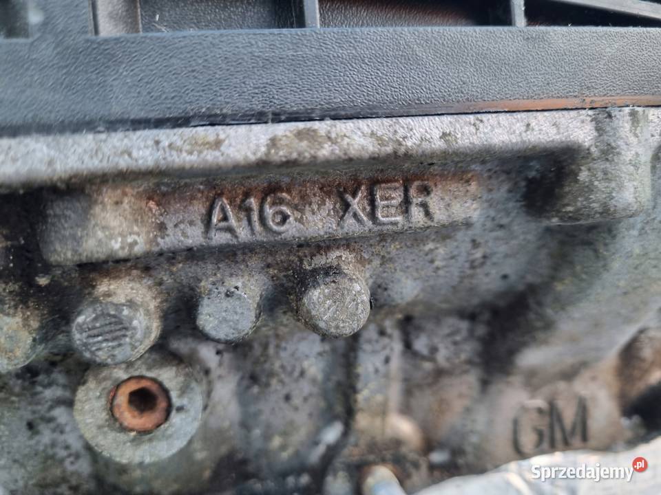 SILNIK KOMPLET Opel Zafira B 16 16V Silniki i osprzęt