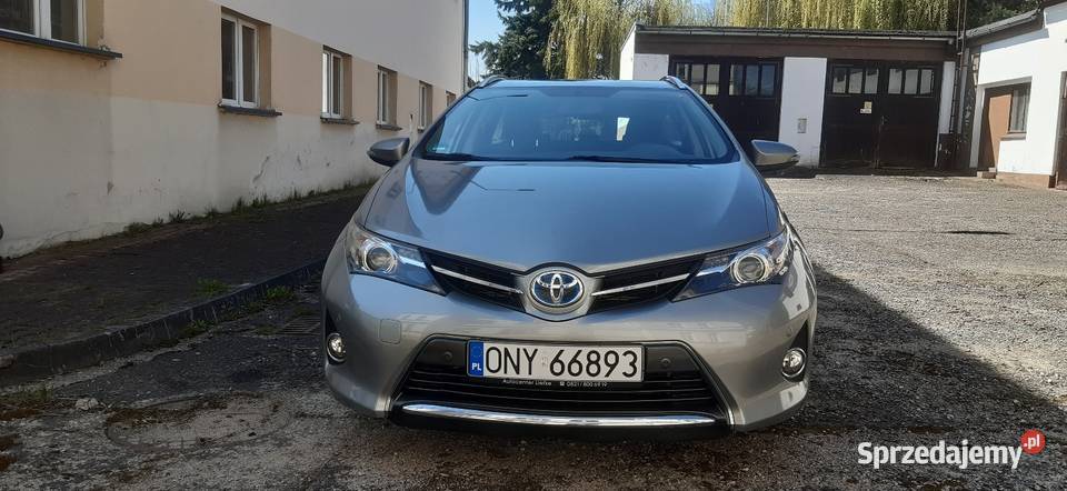 Toyota Auris 2 kombi 18 VVTi Hybryd Strart Paczków