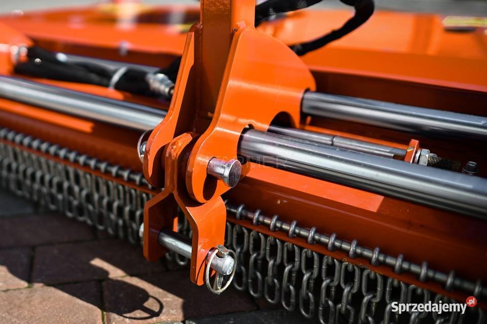 Kosiarka sadaownicza z bocznym ramieniem Tajęcina sprzedam