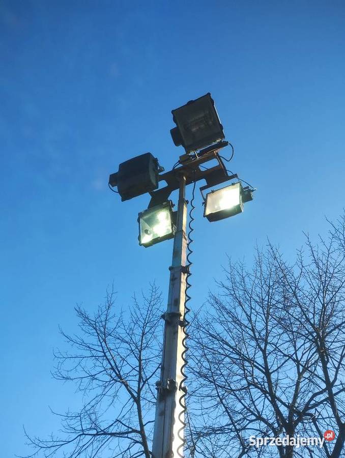 Maszt oświetleniowy z agregatem prądotwórczym Słowiki Stare