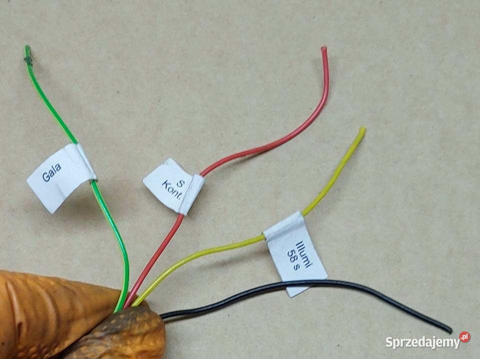 WIĄZKA ADAPTER DO MONTAŻU NAWIGACJI VW MFD AUDI Mielęcin sprzedam