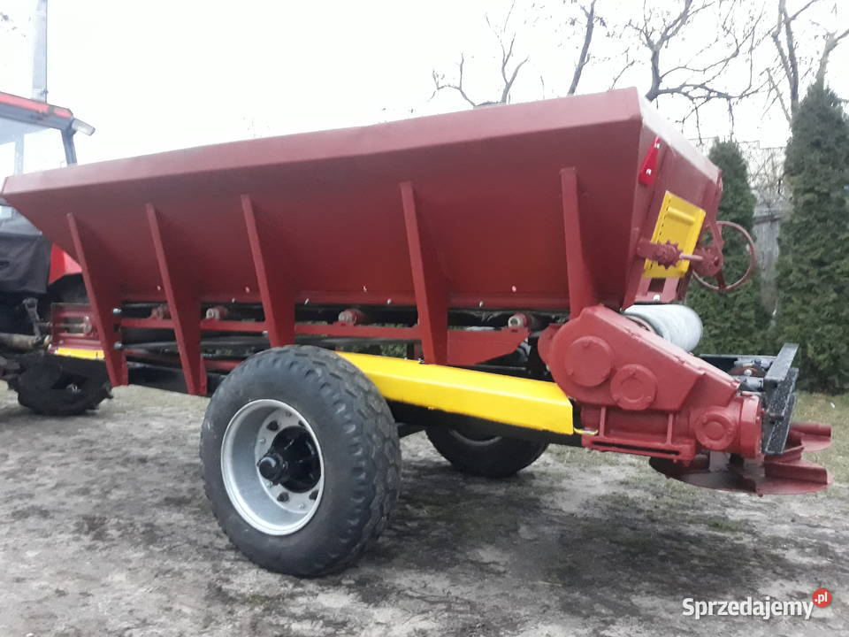 Rozsiewacz wapna rcw 3 Piast piaskarka Rolnictwo wielkopolskie Słupca