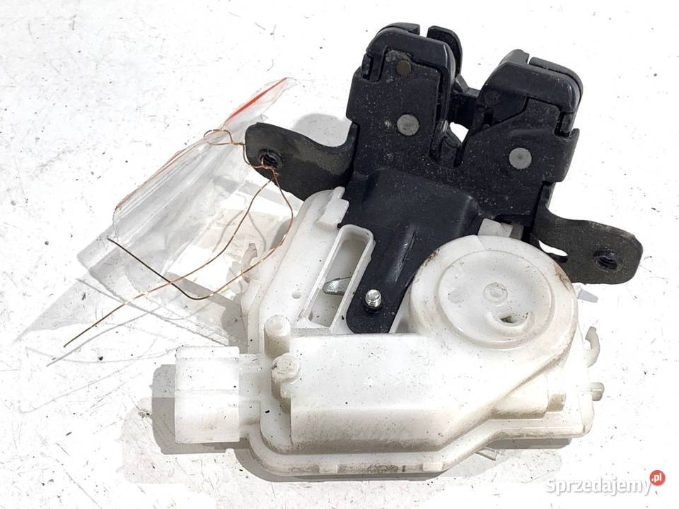 ZAMEK KLAPY TYŁ TOYOTA AURIS II Hatchback 1218 podkarpackie sprzedam