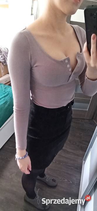 Bluzka z dekoltem zapinanym na guziki TANIO Moda i Styl Warszawa