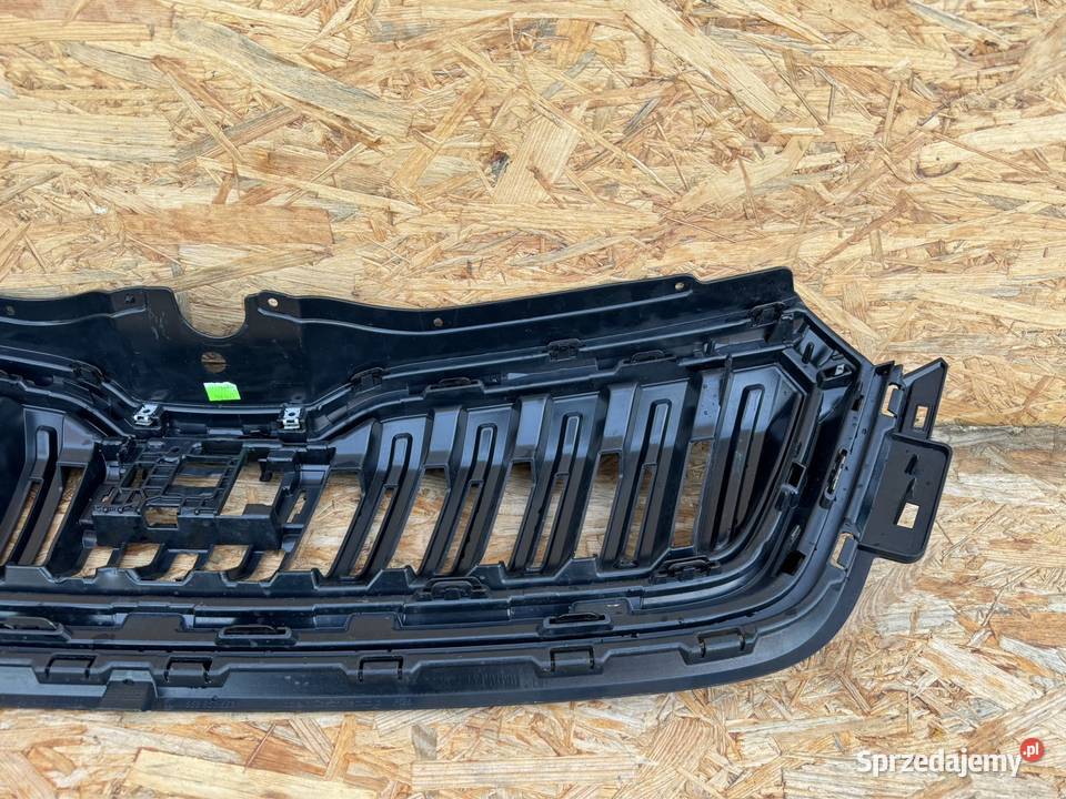 Grill atrapa chłodnicy skoda kamiq 658 19 czarny Międzychód