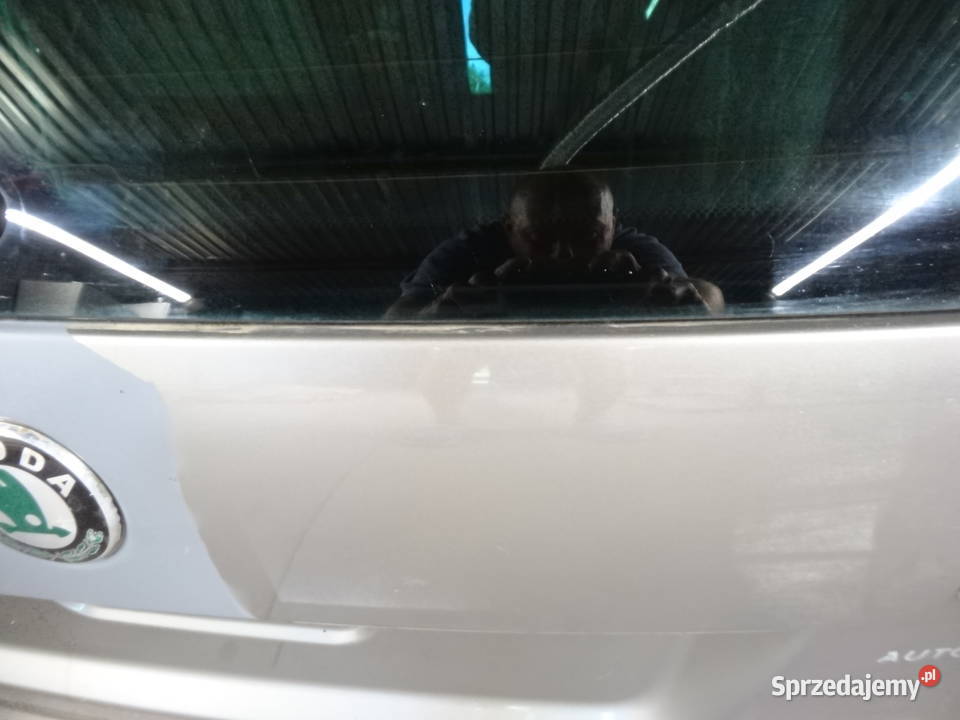 klapa tył tylna skoda octavia 2 lift kombi 0813r Klapy bagażnika