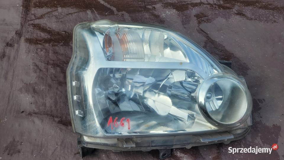 Nissan XTrail T31 II REFLEKTOR LAMPA PRAWA PRAWY osobowe śląskie