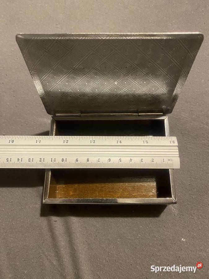 Skatułka ozdobna metalowodrewniana