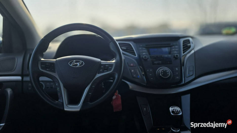 Hyundai i40 LEDY climatronic mały przebieg wspomaganie kierownicy Lębork