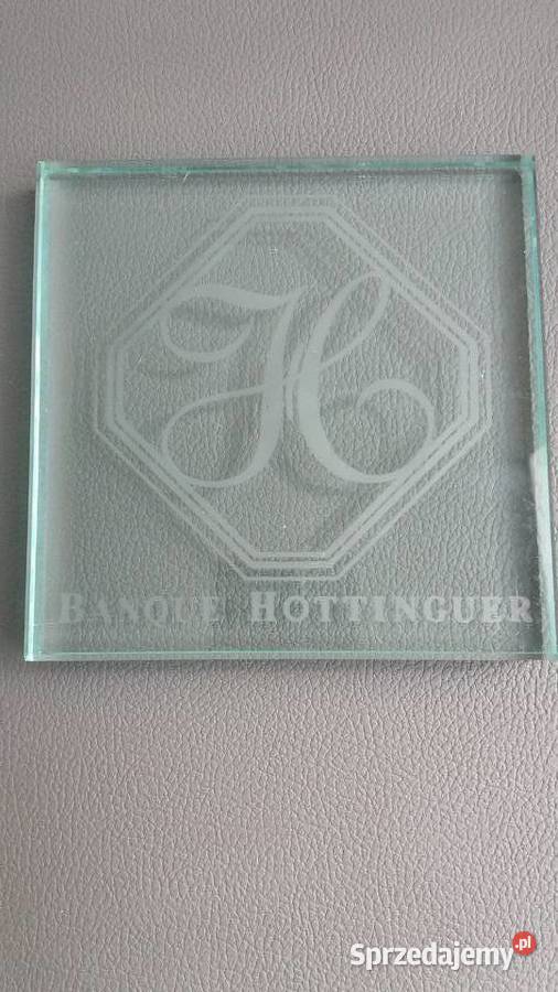 Szklany przycisk do papieru z logo Banque wielkopolskie Piła