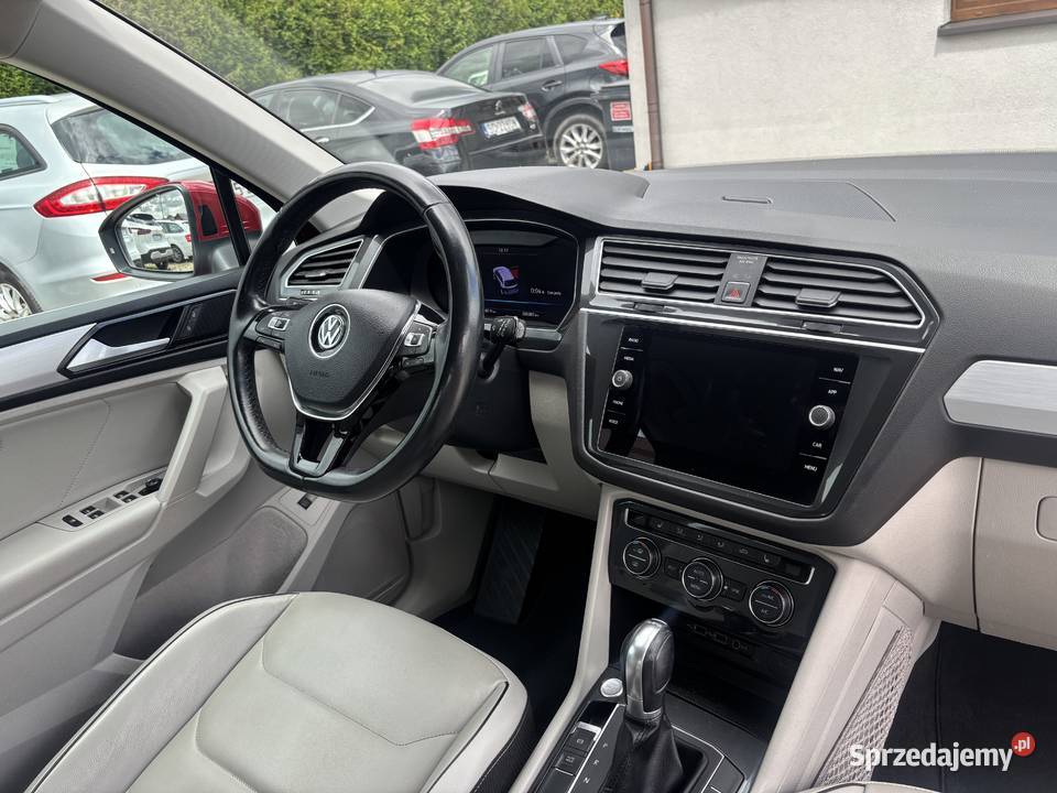 Volkswagen Tiguan GWARANCJA ASR (kontrola trakcji) Paniówki