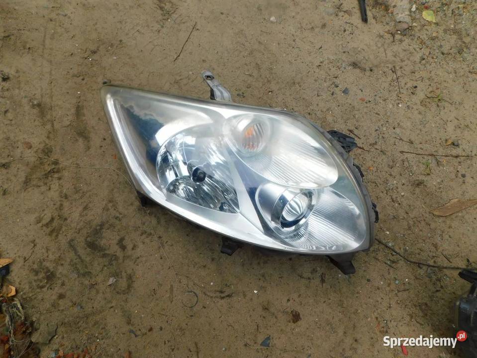 toyota auris lampa prawa UK WYSYŁKA