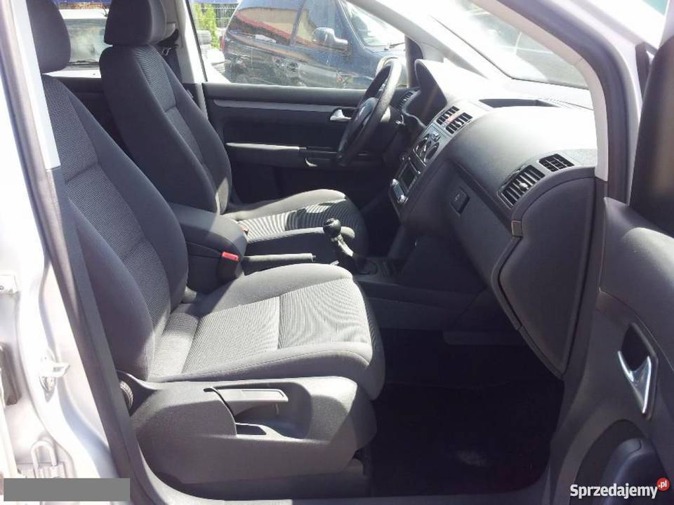 Na sprzedaż Volkswagen Touran srebrny centralny zamek