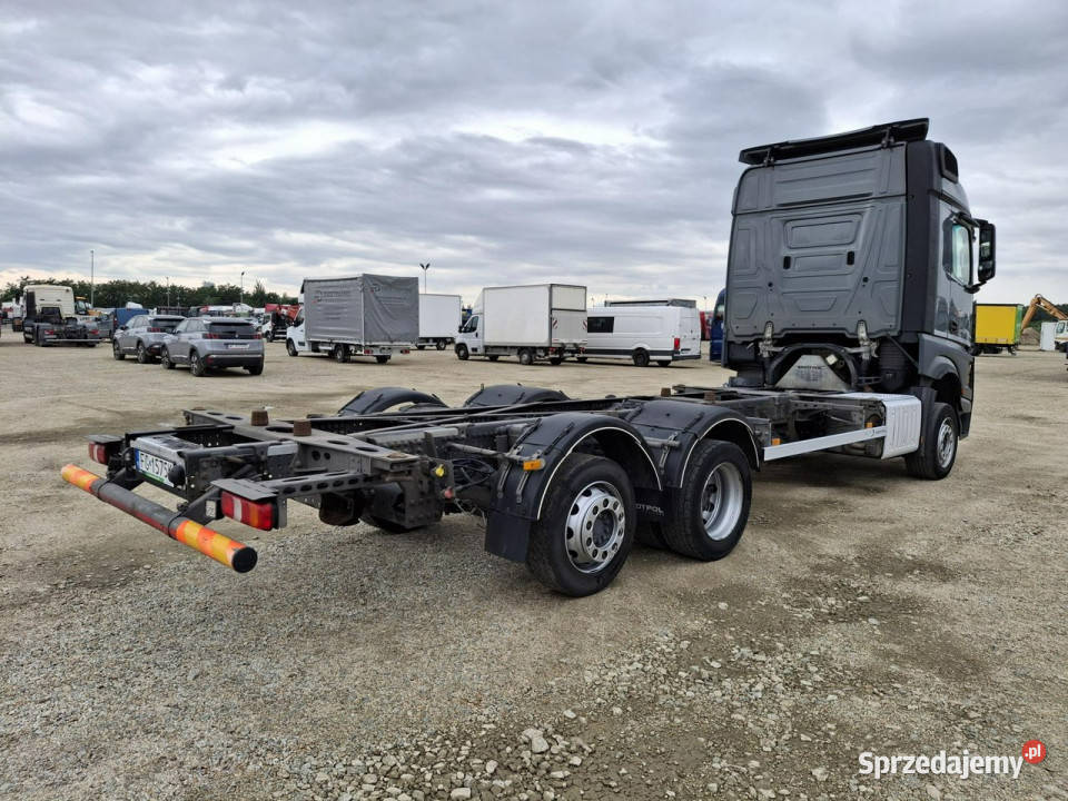 Mercedes actros Komorniki