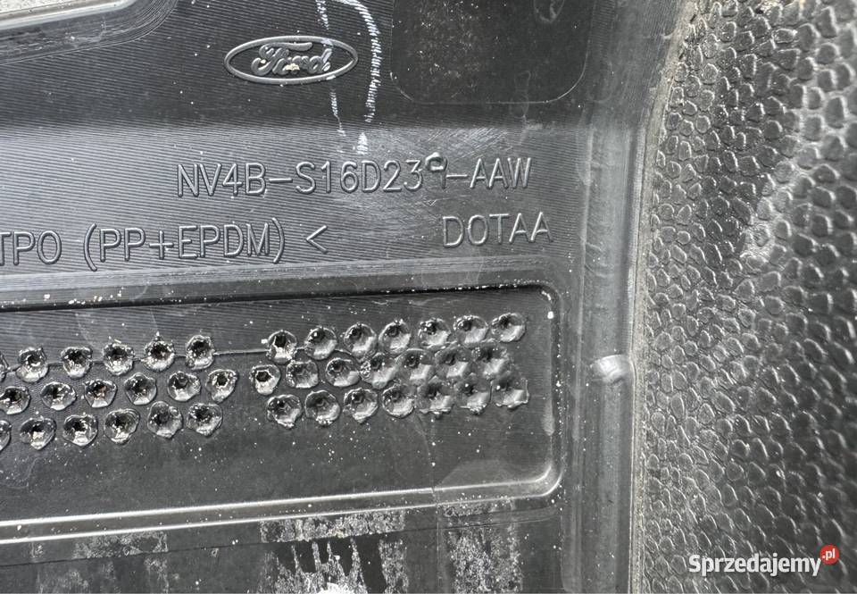 Listwa błotnika przód lewa lh ford kuga mk3 lift osobowe Części samochodowe Sieraków
