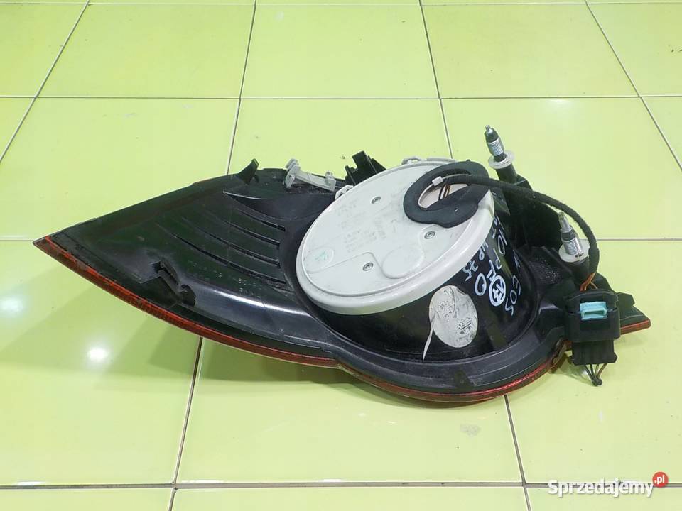 VW EOS 14 TSI 10r 2D lampa prawa tyl Suków