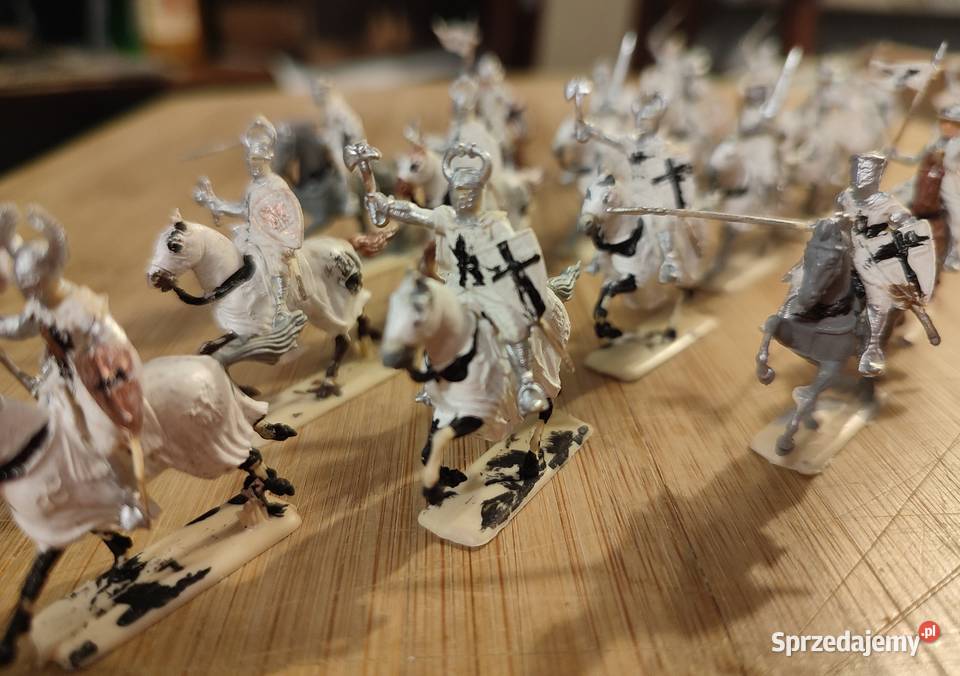 Żołnierzyki miniatury Krzyżaków Pozostałe Warszawa