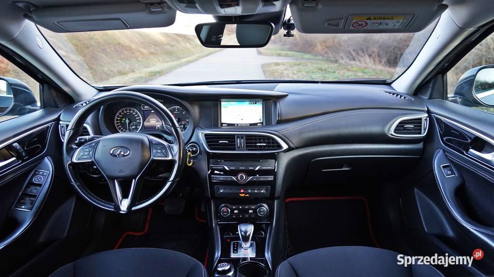 Infiniti Q30 2016 15d automat salon 2kpl opon 109KM Rzeszów