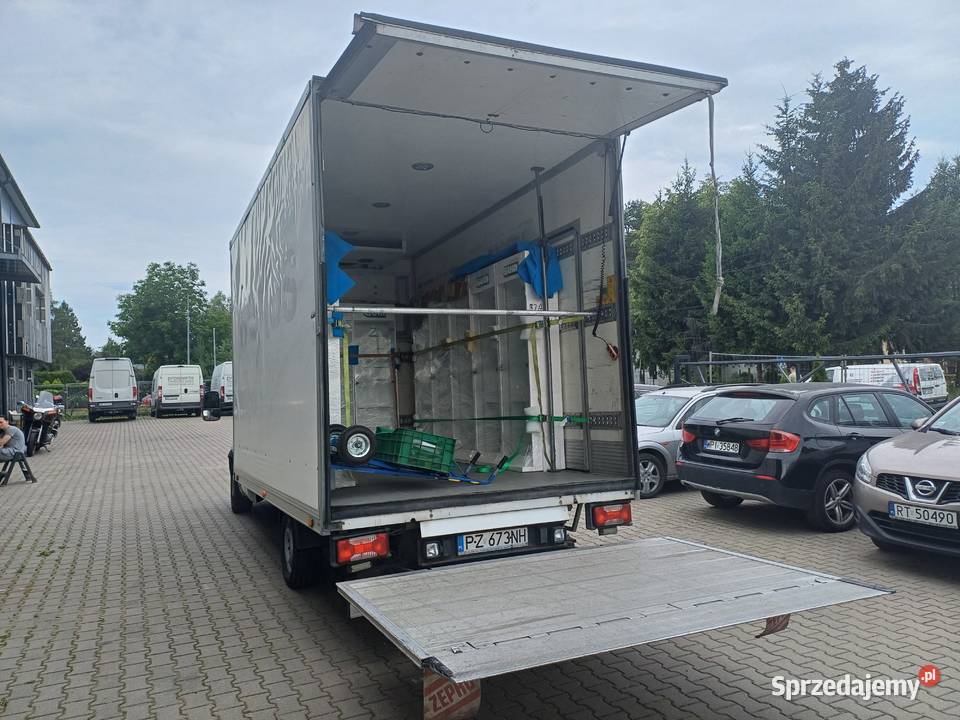 Przewóz palet maszyn i rzeczy Bus z windą Luboń