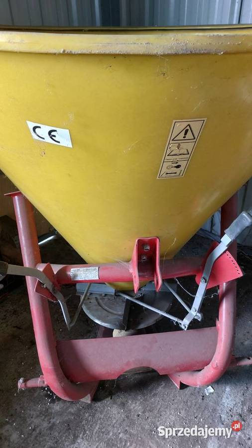 Rozsiewacz do nawozu lejek nieuszkodzony kujawsko-pomorskie Inowrocław