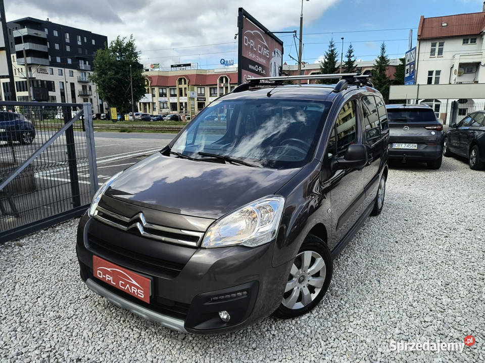 Citroen Berlingo BEZWYPADKOWY Hakoryg lakier manualna Bydgoszcz