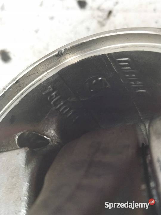 TŁOK KORBOWÓD 75L101 16 HDI Ford Fiesta Mk7