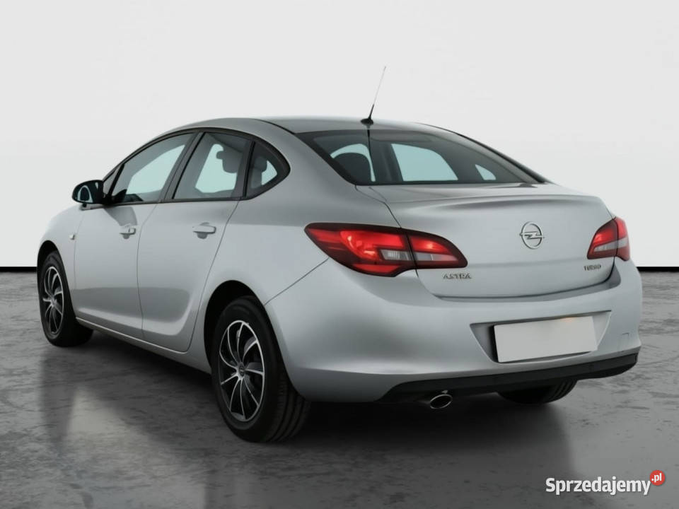 Opel Astra 14 T benzyna Astra
