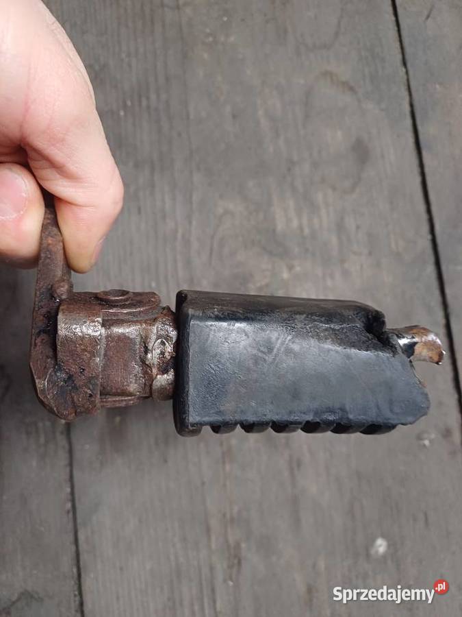 Podnóżek kierowcy cz 350 Świdnica Polska sprzedam