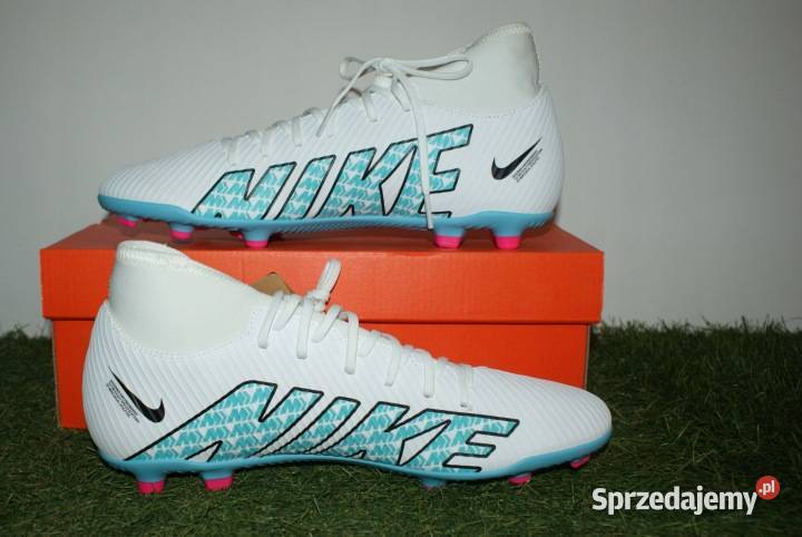 BUTY PIŁKARSKIE NIKE SUPERFLY 9 CLUB FGMG 45 Toruń