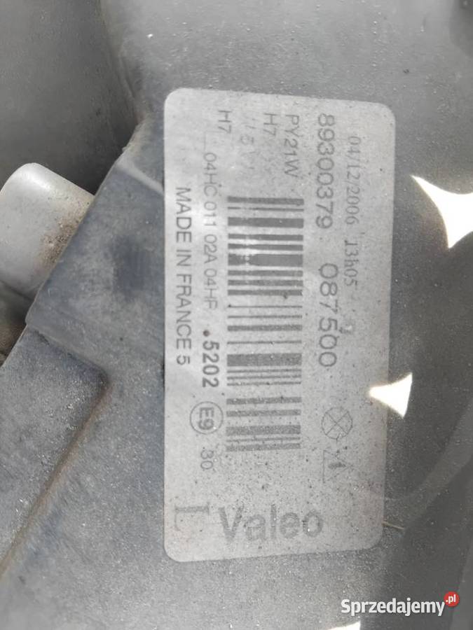 Lampa lewa przód reflektor Audi A4 B5 FL Valeo