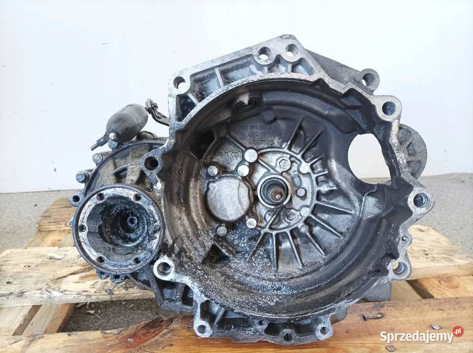 SKRZYNIA BIEGÓW EAY 19 SDI Seat Cordoba I Rok produkcji 2000