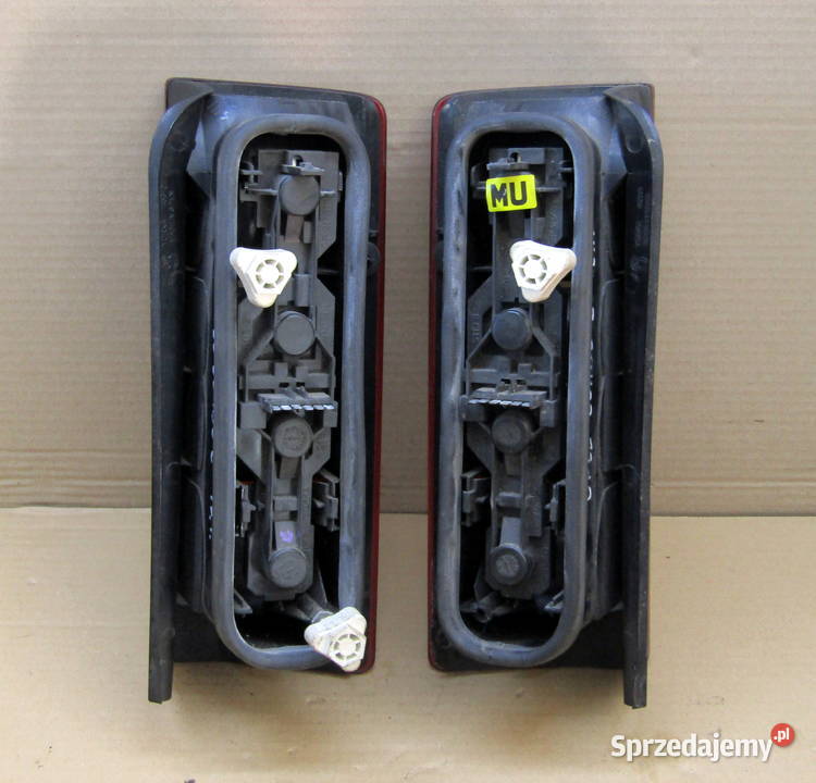 LAMPA TYLNA PRAWALEWA OPEL COMBO C 45313 łódzkie Mysłaków sprzedam