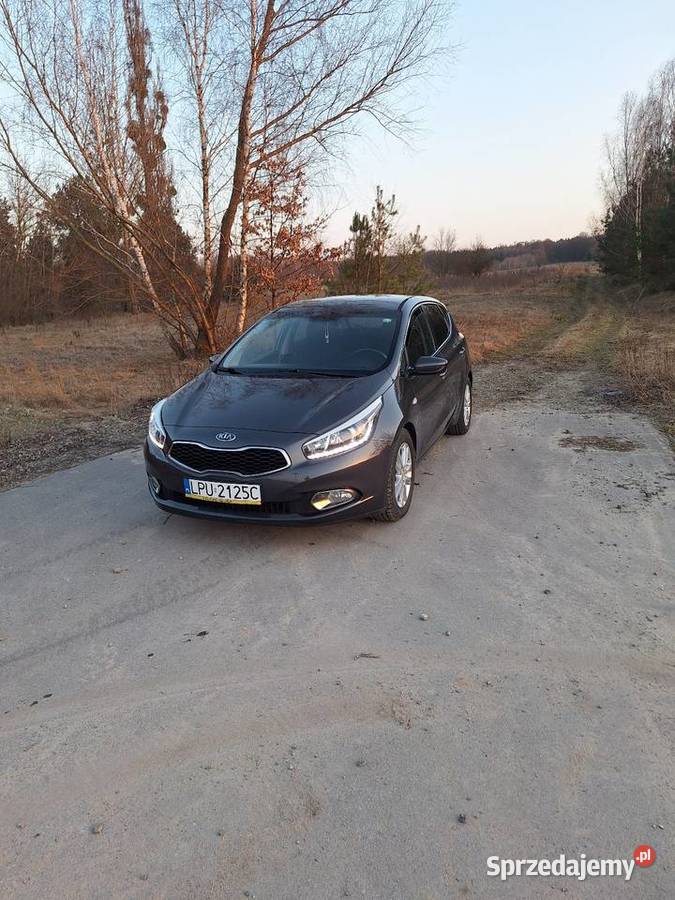 Kia Ceed II 14 b 100 14r gniazdo AUX lubelskie Baranów