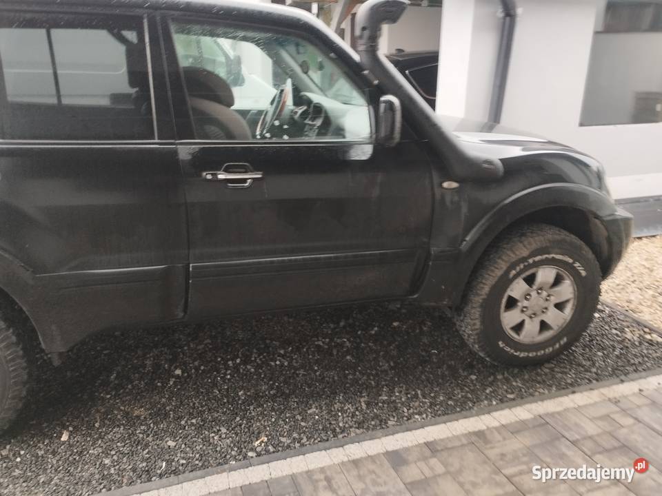 Mitsubishi Pajero 32 Rok produkcji 2003 Jasło
