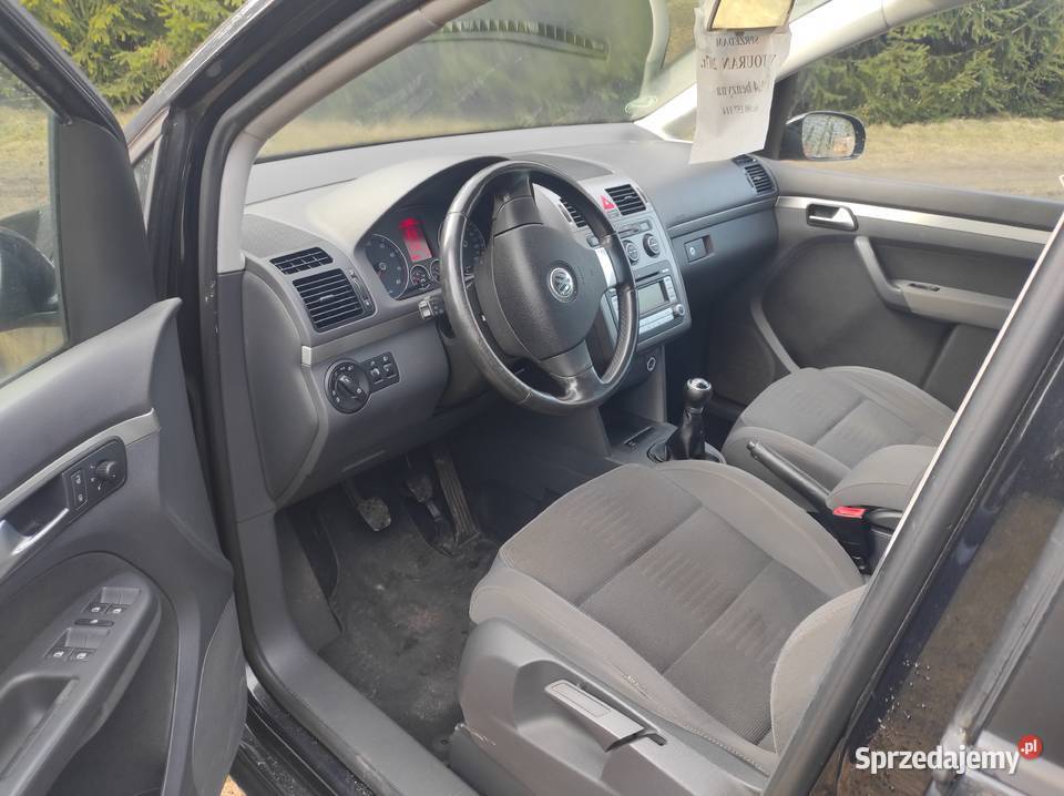 Volkswagen Touran benz 14 Karsin